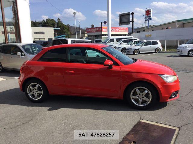 Audi A1 2011-01 317836-6
