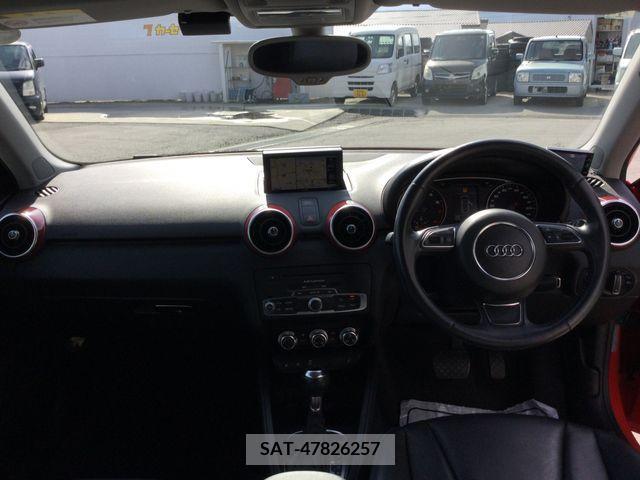 Audi A1 2011-01 317836-9