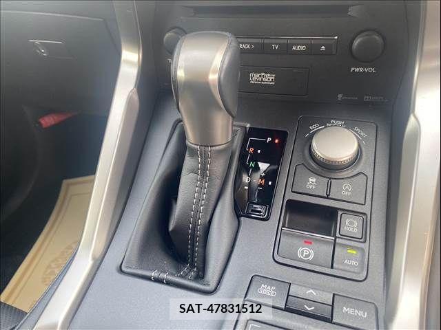 Lexus NX 2016-11 276723-9
