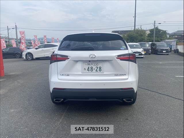 Lexus NX 2016-11 276723-15