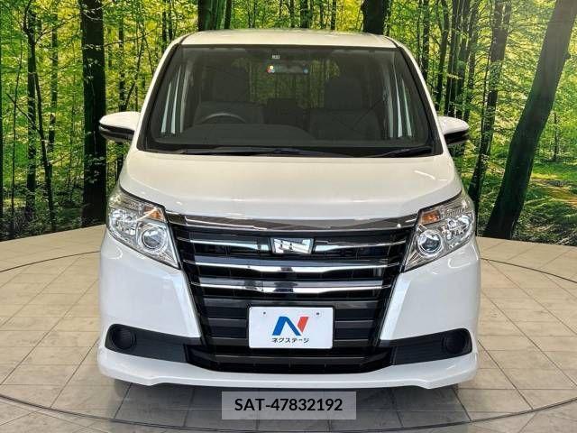 Toyota NOAH 2015-12 392826-15