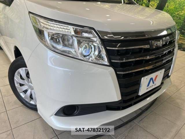 Toyota NOAH 2015-12 392826-13