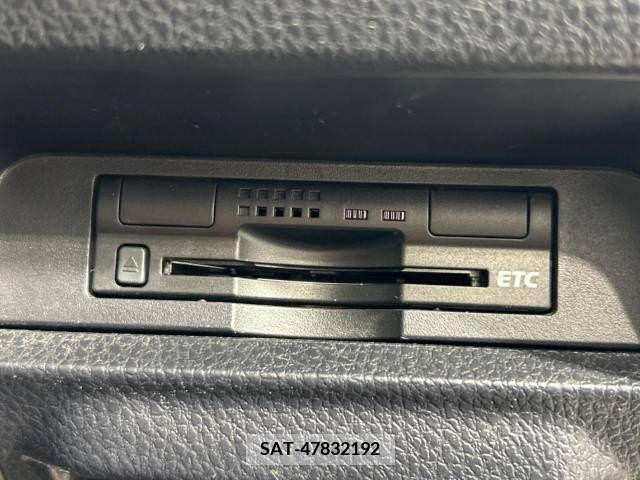 Toyota NOAH 2015-12 392826-6