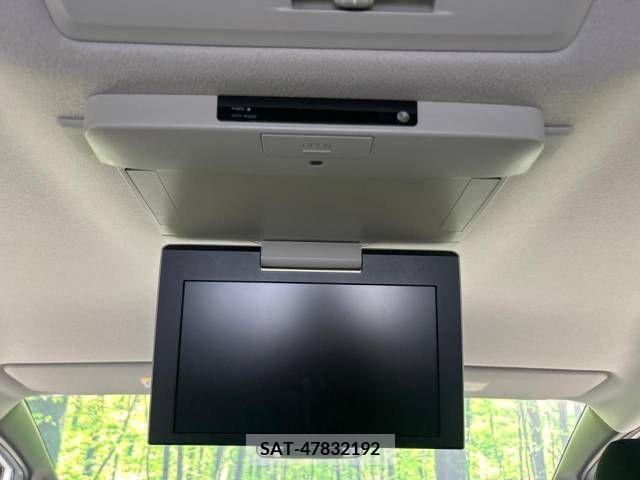 Toyota NOAH 2015-12 392826-4