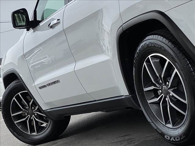 Jeep GRAND CHEROKEE 2019-10 22920-10