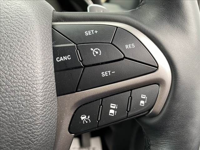 Jeep GRAND CHEROKEE 2019-10 22920-6