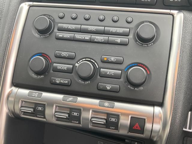 Nissan GT-R 2008-07 1076-16