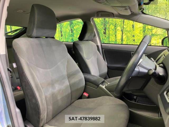 Toyota PRIUS 2011-10 379179-8