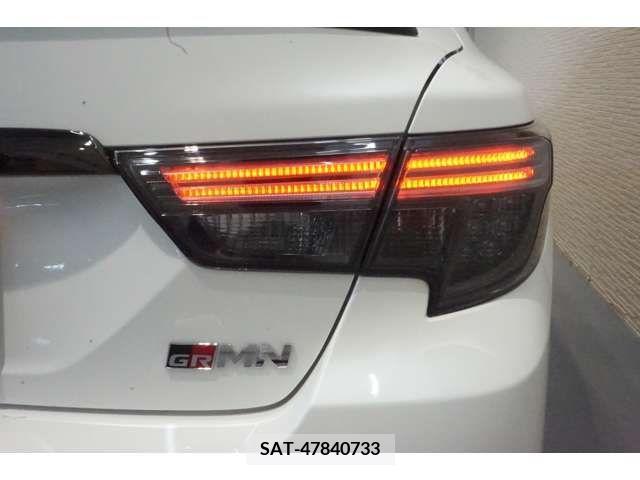 Toyota MARK X 2020-02 276272-10