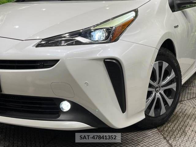 Toyota PRIUS 2018-12 212569-12
