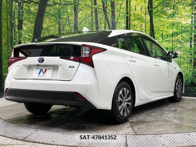 Toyota PRIUS 2018-12 212569-17