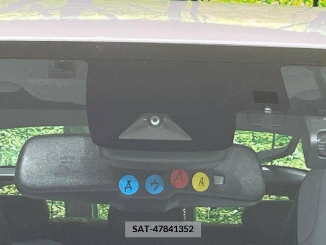 Toyota PRIUS 2018-12 212569-3