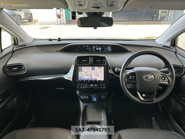 Toyota PRIUS 2020-02 342398-8