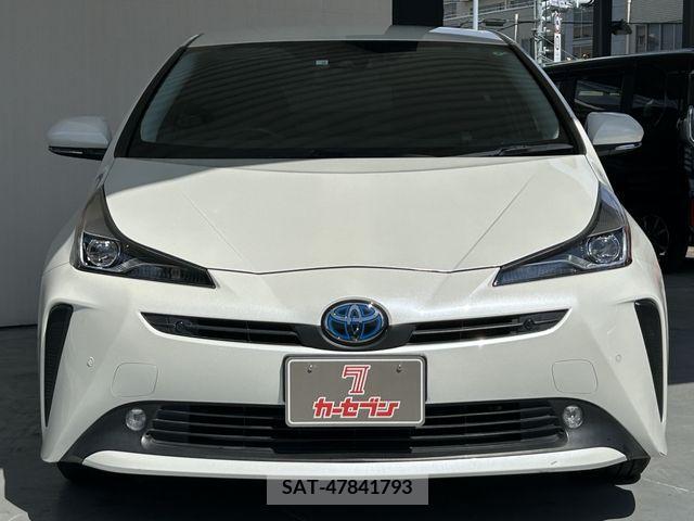 Toyota PRIUS 2020-02 342398-1