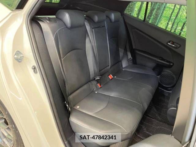 Toyota PRIUS 2018-04 346251-9