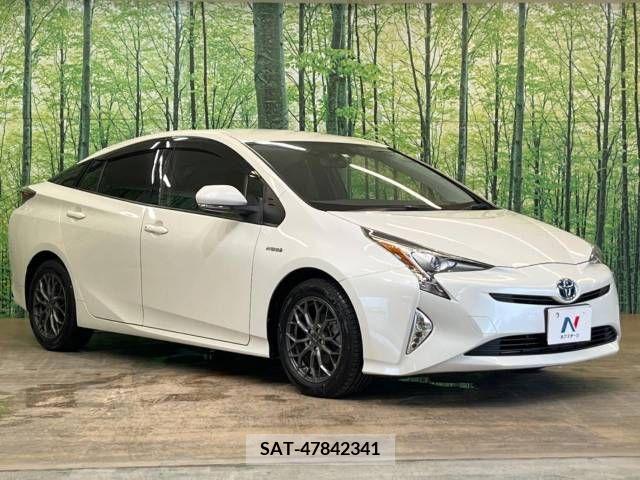Toyota PRIUS 2018-04 346251-16