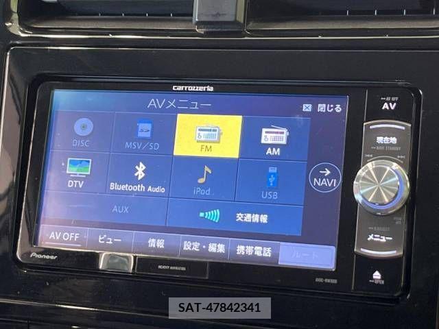 Toyota PRIUS 2018-04 346251-4