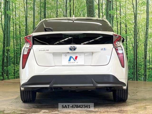 Toyota PRIUS 2018-04 346251-15