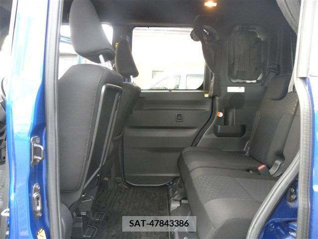 Daihatsu WAKE 2018-03 310581-12