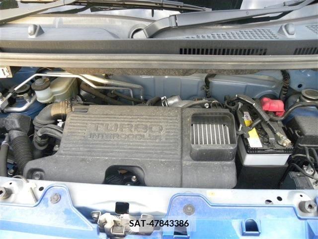 Daihatsu WAKE 2018-03 310581-21