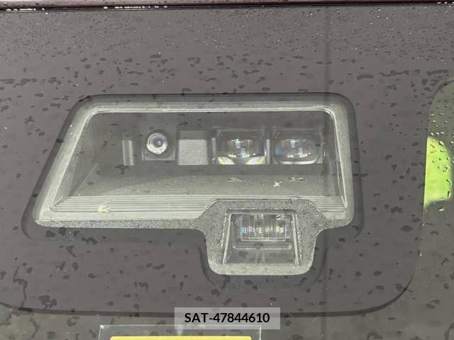 Suzuki SPACIA 2019-12 330458-2