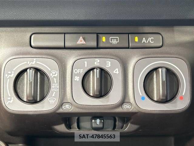 Toyota PASSO 2013-08 281248-4