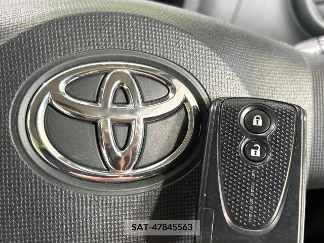 Toyota PASSO 2013-08 281248-3