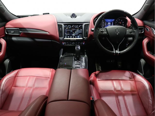 Maserati LEVANTE 2020-02 1279-9