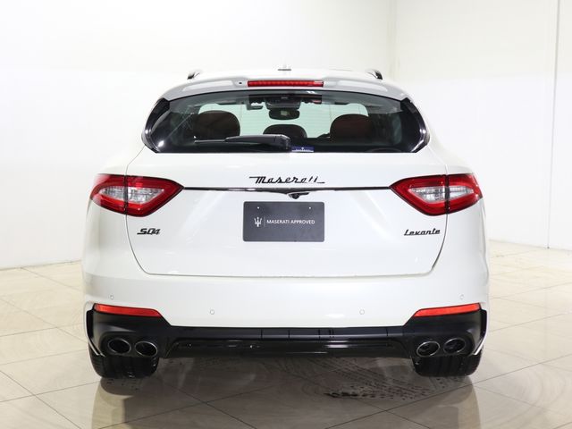 Maserati LEVANTE 2020-02 1279-2