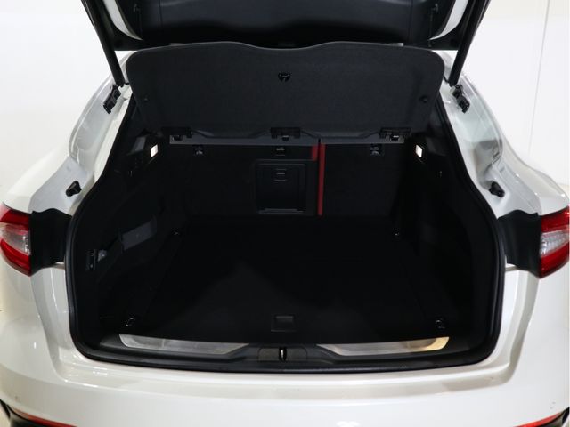 Maserati LEVANTE 2020-02 1279-24