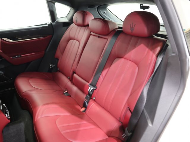 Maserati LEVANTE 2020-02 1279-16