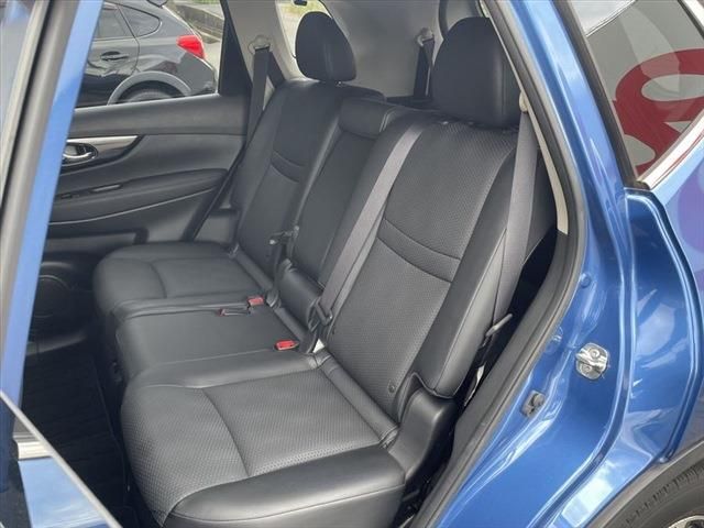 Nissan X-TRAIL 2018-10 195038-23