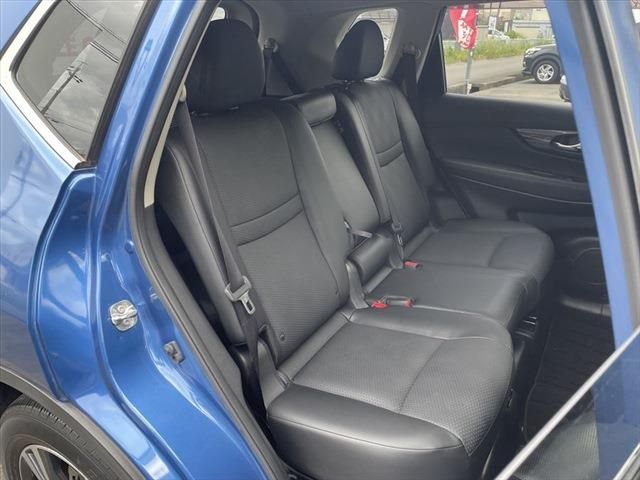 Nissan X-TRAIL 2018-10 195038-20