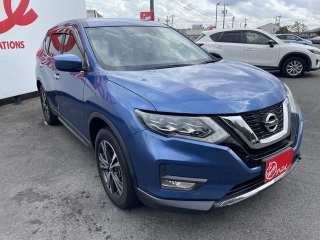 Nissan X-TRAIL 2018-10 195038-2