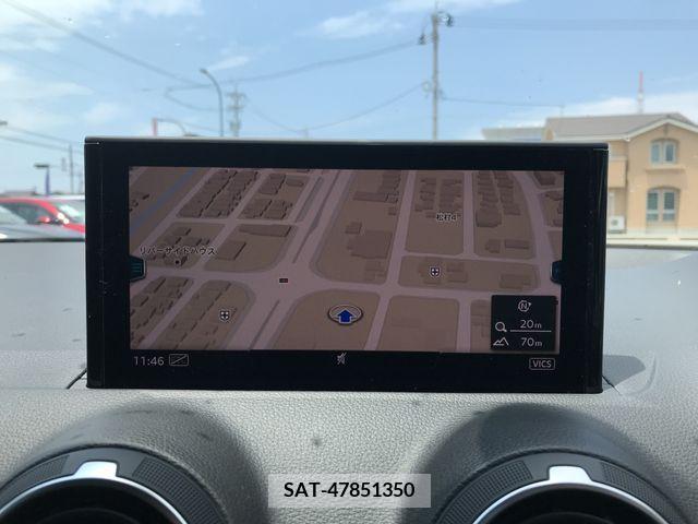Audi Q2 2019-08 261218-19