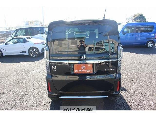 Honda N BOX 2021-09 220584-7