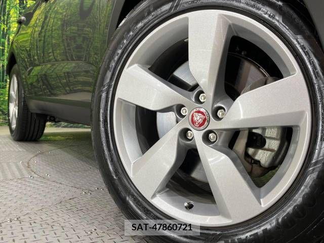 Jaguar E-PACE 2019-02 361887-11