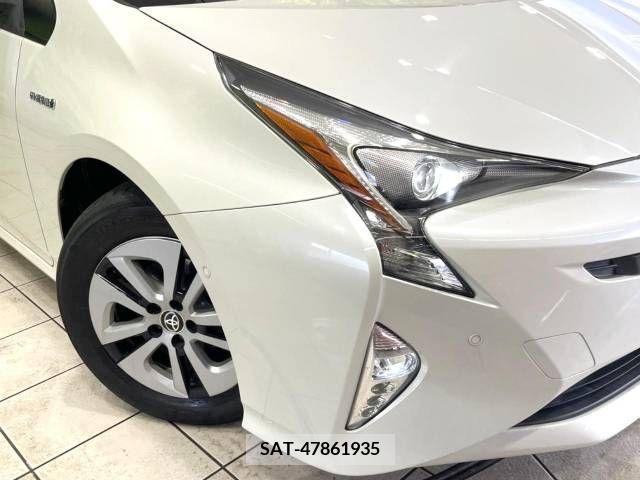 Toyota PRIUS 2017-06 322527-12