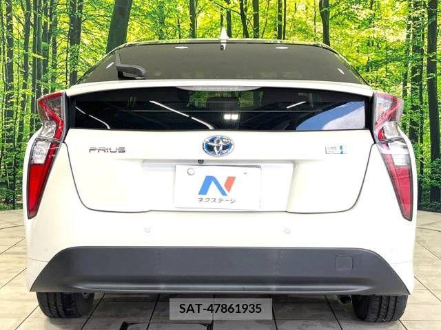 Toyota PRIUS 2017-06 322527-15