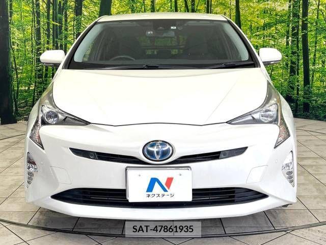 Toyota PRIUS 2017-06 322527-14
