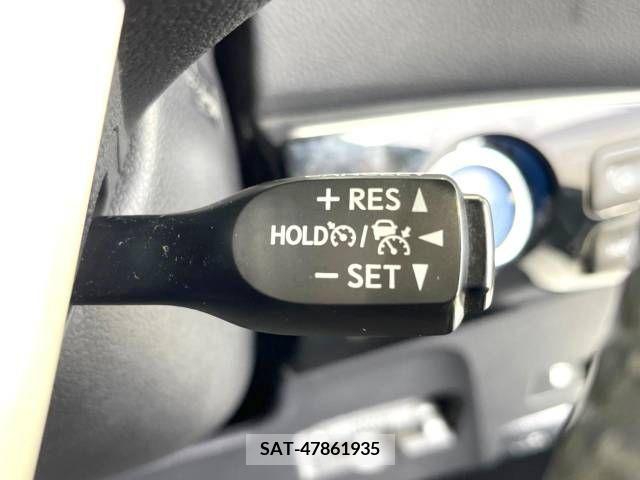 Toyota PRIUS 2017-06 322527-3