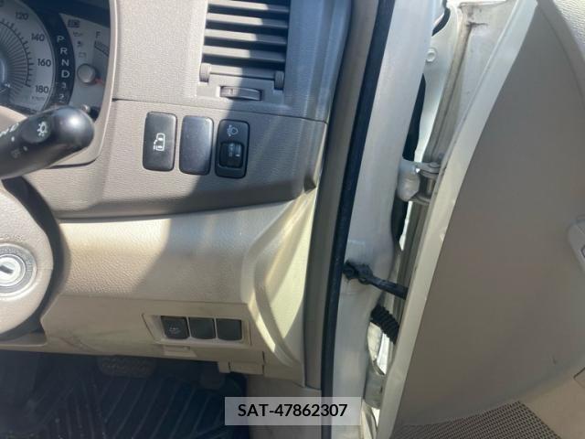 Toyota ISIS 2006-09 355096-10