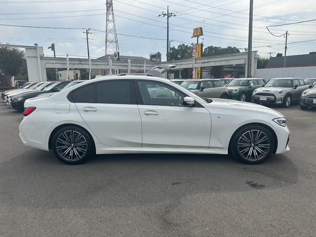 Bmw 3 SERIES 2019-07 15390-8