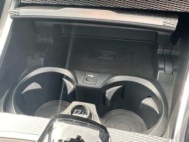 Bmw 3 SERIES 2019-07 15390-18