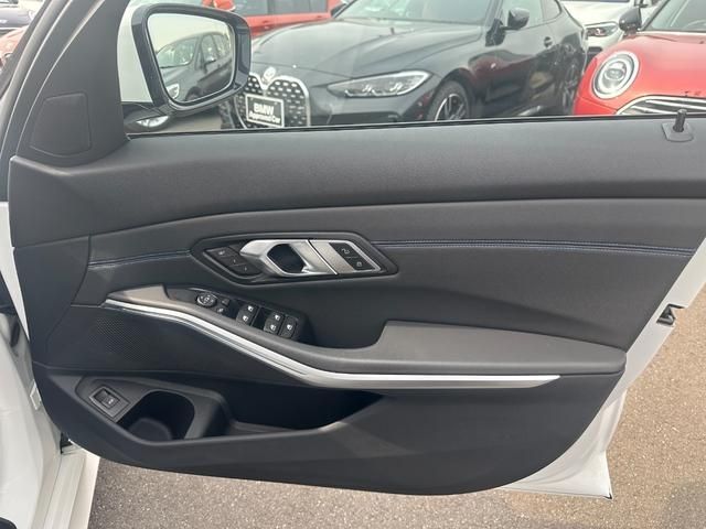 Bmw 3 SERIES 2019-07 15390-20