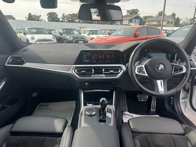 Bmw 3 SERIES 2019-07 15390-1