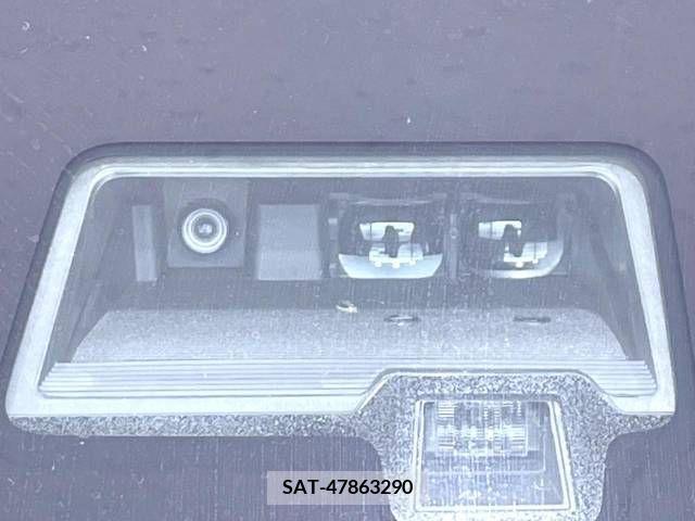 Suzuki SPACIA 2018-02 337689-2