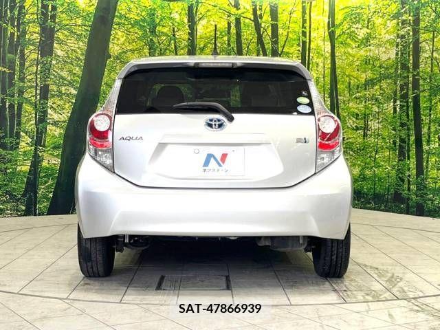 Toyota AQUA 2013-12 356311-15