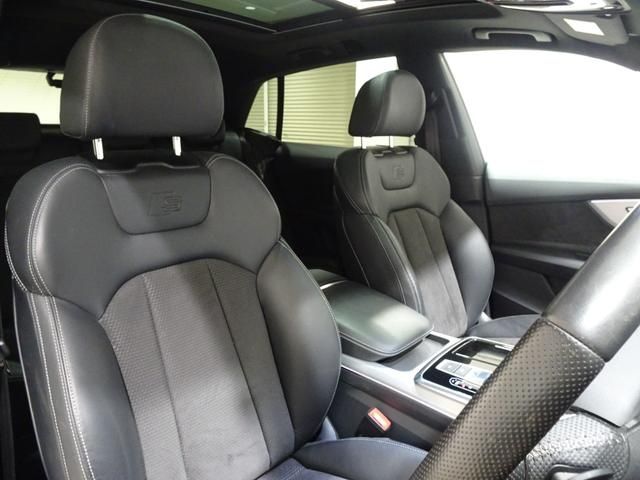 Audi Q8 2020-10 10777-15