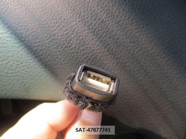 Nissan CUBE 2013-10 358413-19